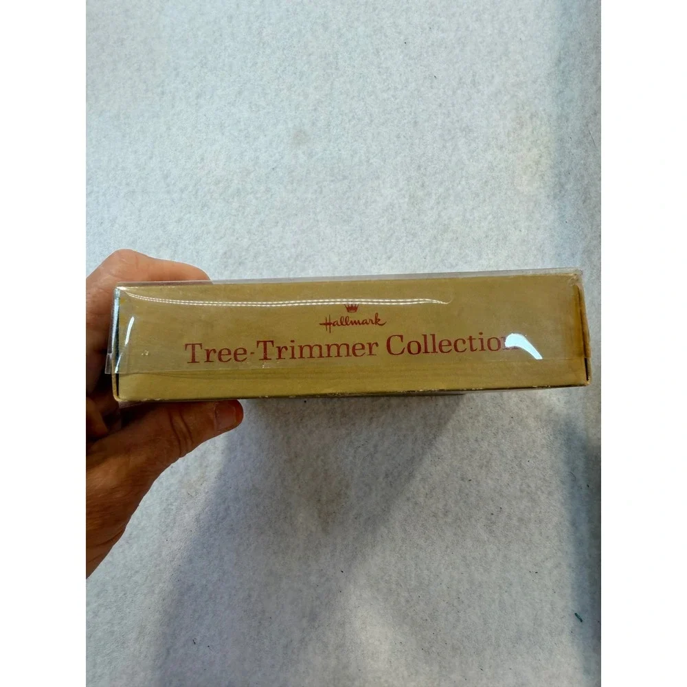 Vintage Hallmark Nostalgia Dated Ornament 1976 Train Tree Trimmer 400QX222-1